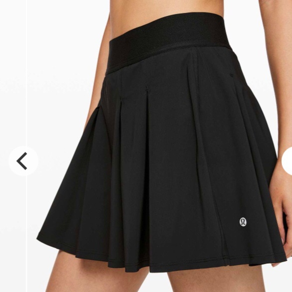 Lululemon tennis time high waisted skirt 8 RARE